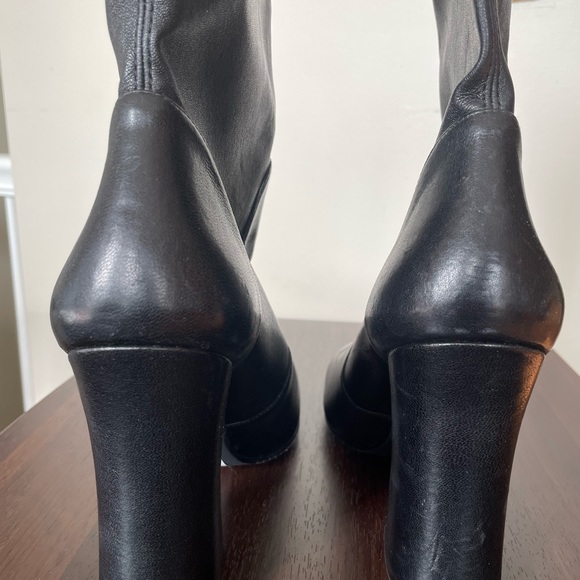 Stuart Weitzman Flareblock Stretch Lambskin Leather Ankle Booties - Picture 5 of 11